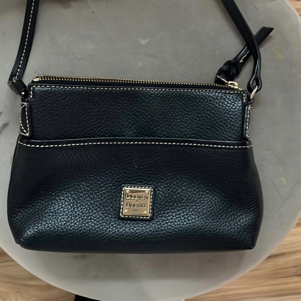 Dooney and bourke crossbody